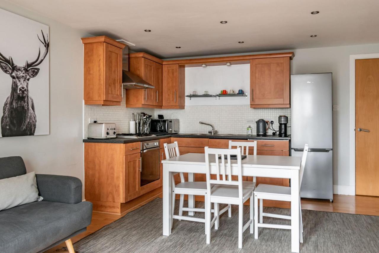 Amazing Apartments - Cables Wynd Near The Shore - Free Parking เอดินบะระ ภายนอก รูปภาพ